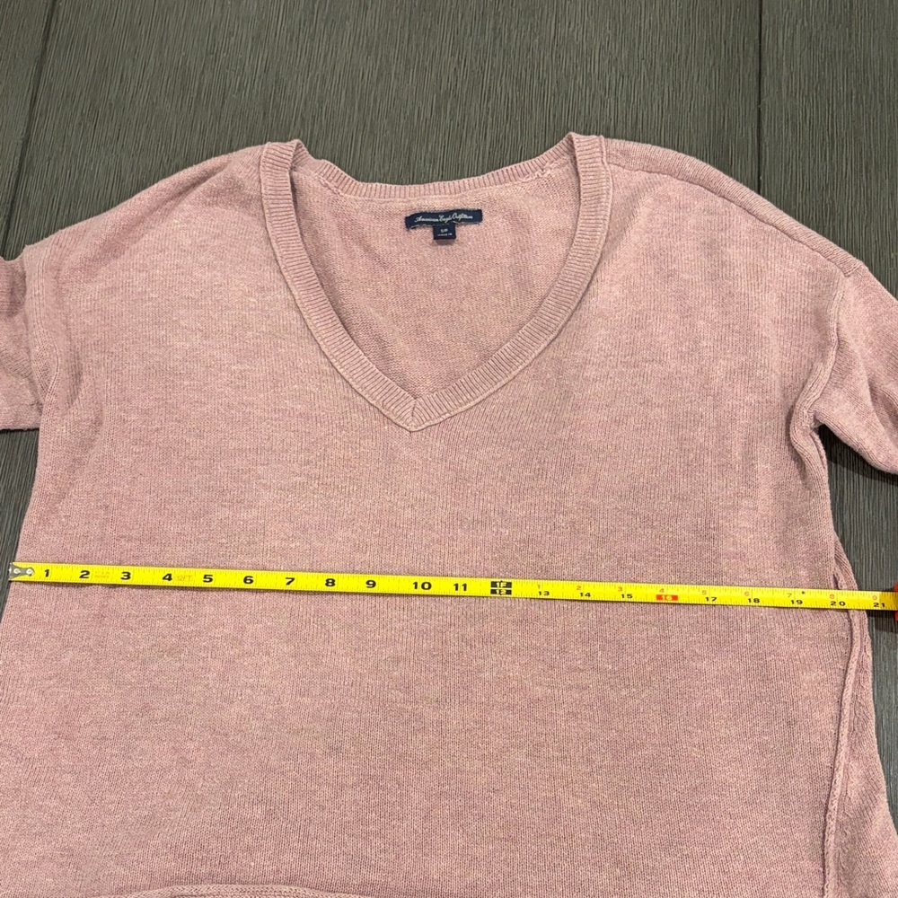 American Eagle Outfitters Pink Scoop V-Neck Sweater size S - Picture 4 of 7